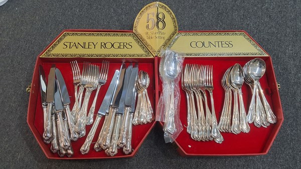 Lot 1355 - CUTLERY SET