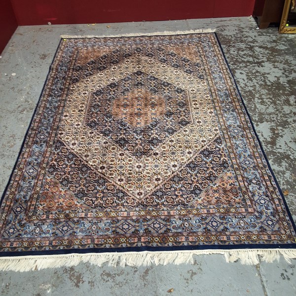 Lot 55 - RUG