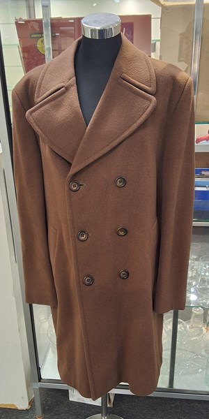 Lot 1431 - WOOL COAT
