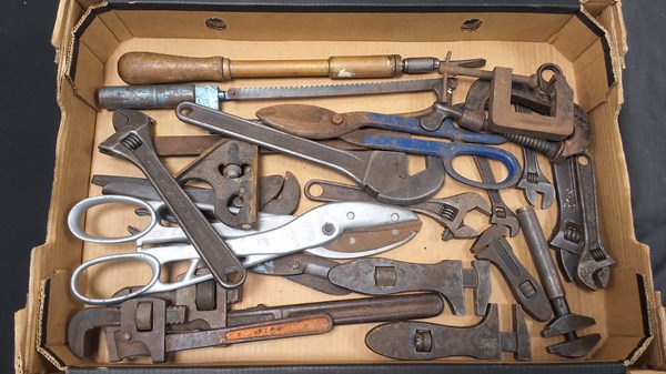 Lot 1310 - TOOLS
