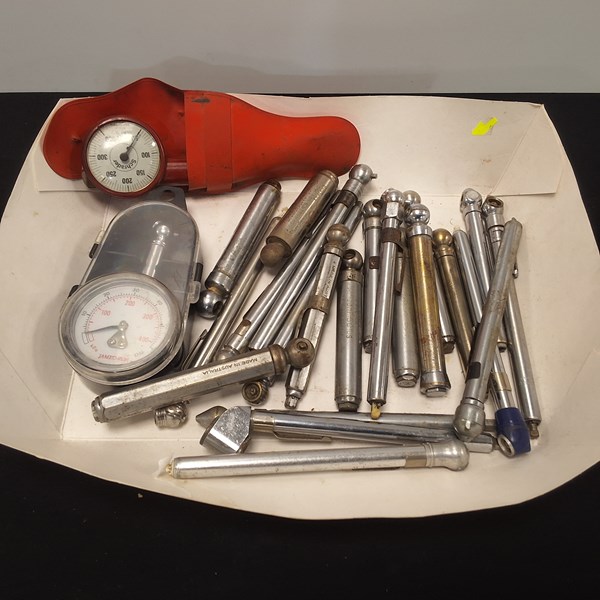 Lot 1268 - PRESSURE GAUGES