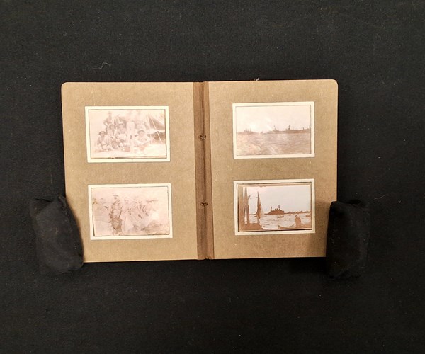 Lot 1128 - WW1 PHOTOGRAPHS.