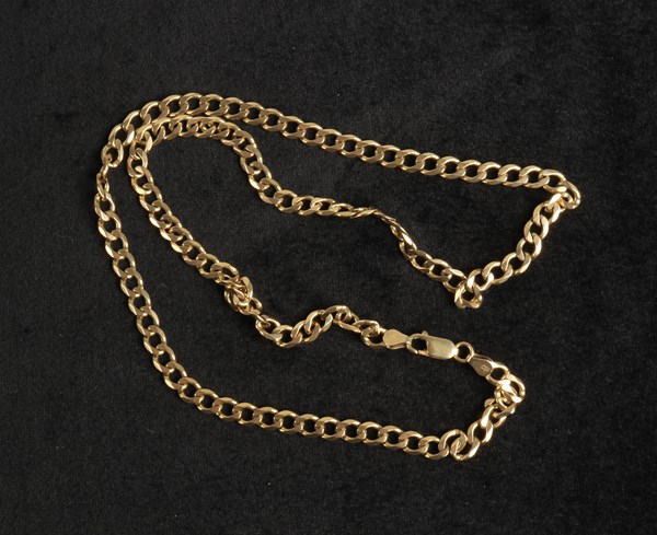 Lot 1003 - GOLD CHAIN