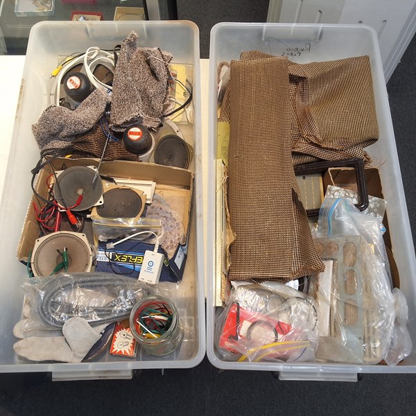 Lot 1415 - RADIO REPAIR SPARES