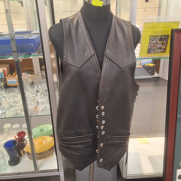 Lot 1429 - LEATHER VEST
