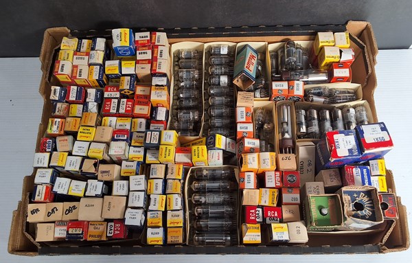 Lot 1376 - RADIO VALVES