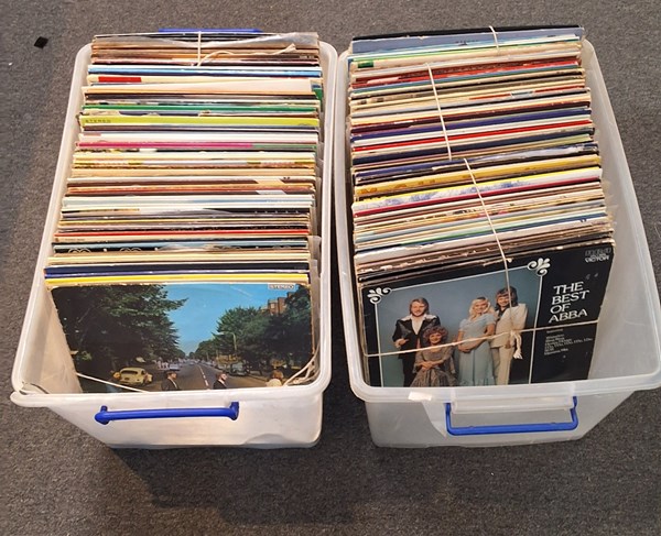 Lot 1530 - MIXED VINYLS