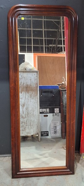 Lot 389 - MIRROR