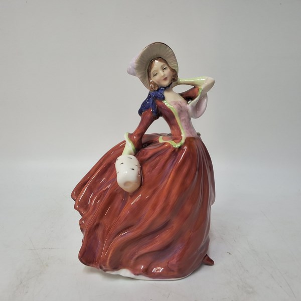 Lot 1254 - CHINA FIGURE