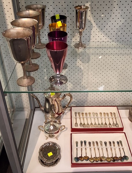 Lot 1331 - METALWARES
