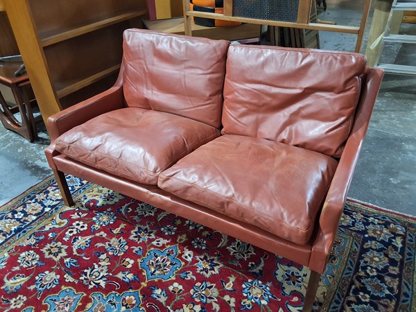 Lot 14 - LEATHER SOFA