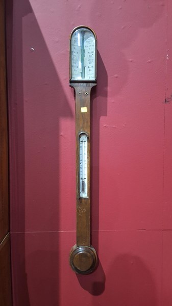 Lot 31 - BAROMETER