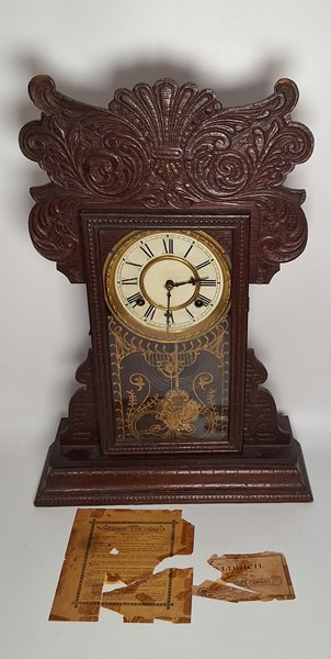 Lot 1433 - MANTEL CLOCK