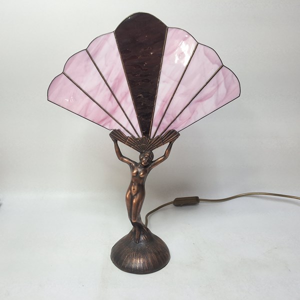 Lot 1364 - TABLE LAMP