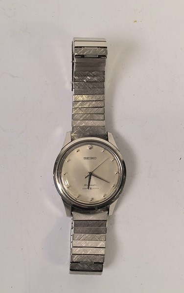 Lot 1043 - WRISTWATCH