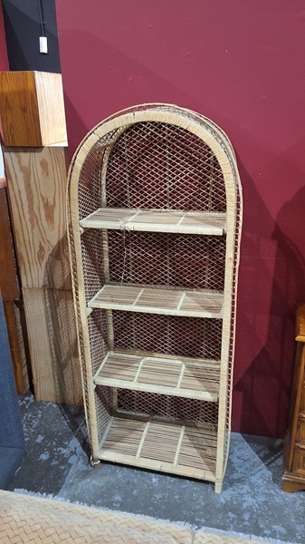 Lot 110 - BOOKSHELF