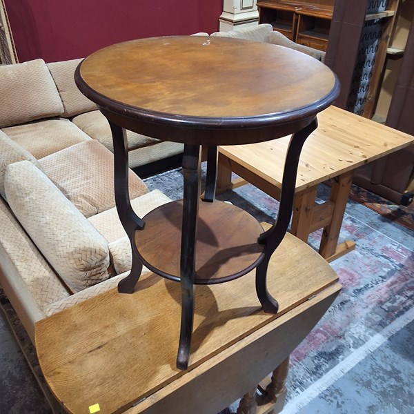 Lot 142 - OCCASIONAL TABLE
