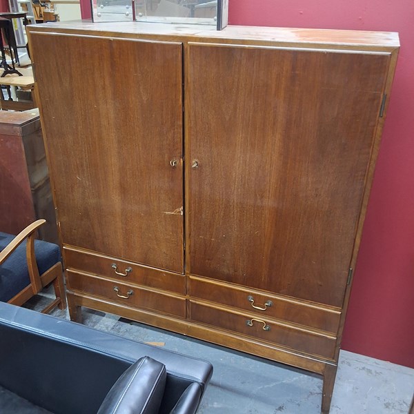 Lot 74 - HIGHBOARD