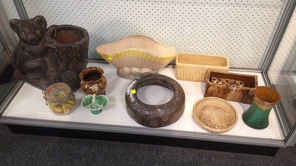 Lot 1336 - AUSTRALIAN POTTERY