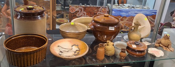Lot 1403 - MIXED POTTERY