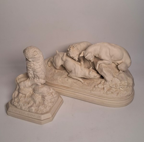 Lot 1533 - MANTEL DECOR