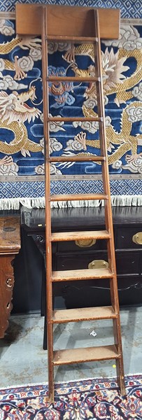 Lot 414 - LIBRARY LADDER