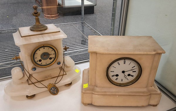 Lot 1398 - MANTEL CLOCKS