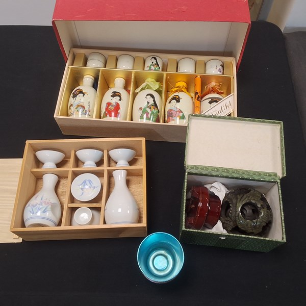 Lot 1210 - ORIENTAL COLLECTABLES