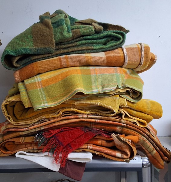 Lot 1507 - BLANKETS