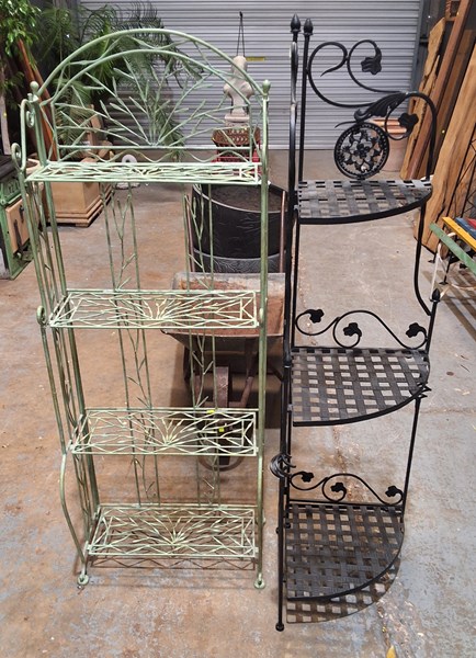 Lot 514 - DISPLAY STANDS