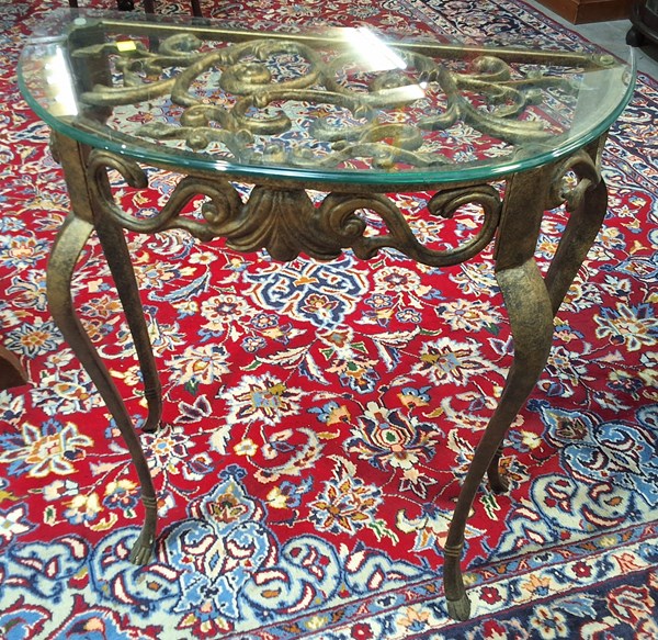 Lot 392 - PETITE HALL CONSOLE