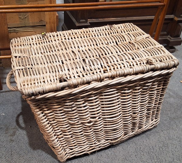Lot 436 - CANEWARE BASKET