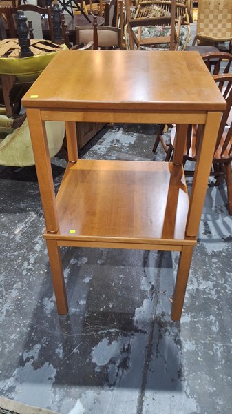 Lot 185 - LAMP TABLES