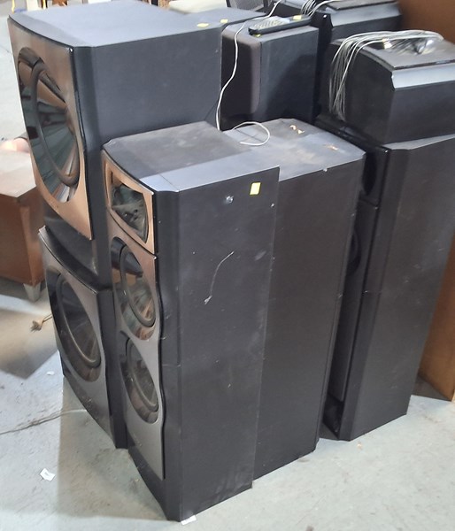 Lot 342 - HI-FI EXTRAVAGANZA