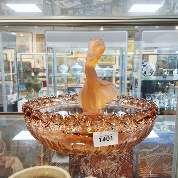 Lot 1401 - FLOAT BOWL