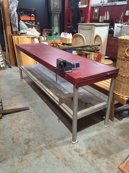 Lot 273 - WORKBENCH