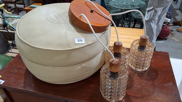 Lot 370 - RETRO LOT