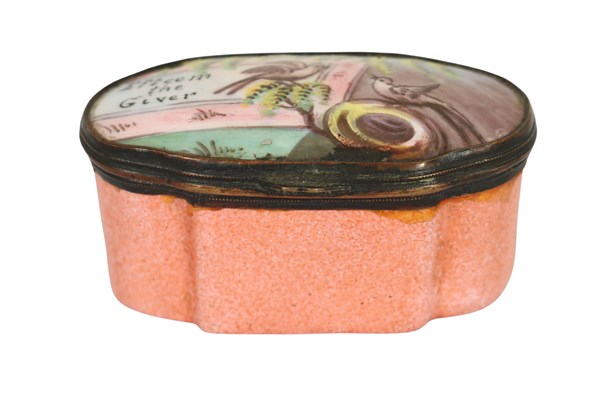 Lot 73 - SNUFF POT