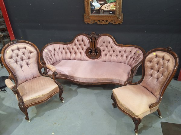 Lot 378 - PARLOUR SUITE